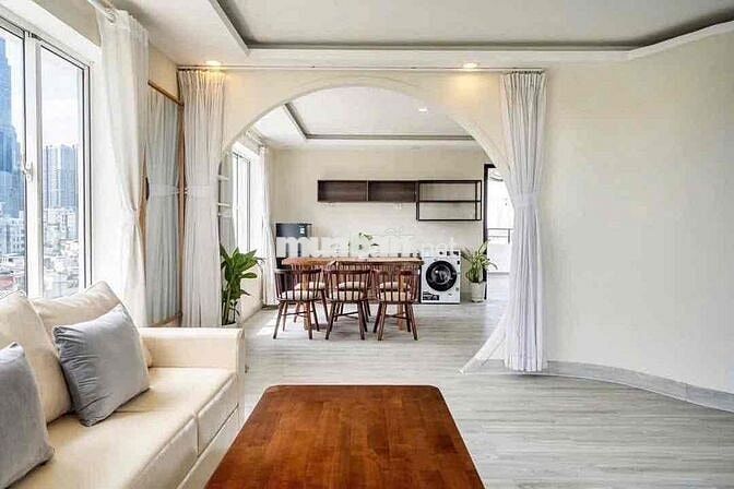 PENTHOUSE rộng CHÀ BÁ có gắn BANCONG thuận tiện đi bộ sang Bùi Viện
