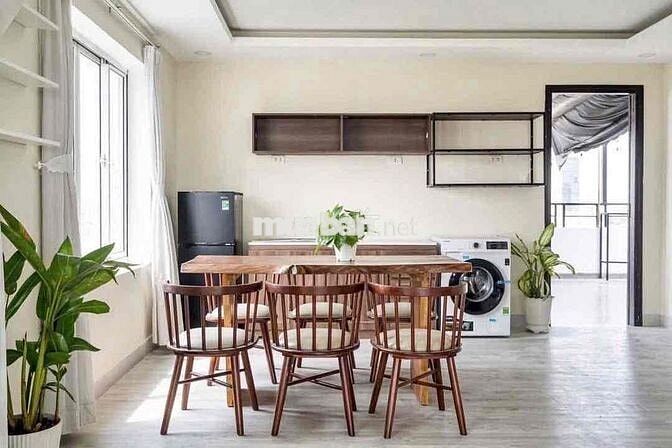 PENTHOUSE rộng CHÀ BÁ có gắn BANCONG thuận tiện đi bộ sang Bùi Viện