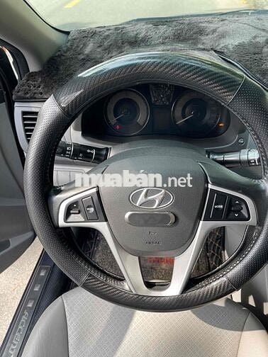 Hyundai Accent 2011 1.4 AT - 100000 km