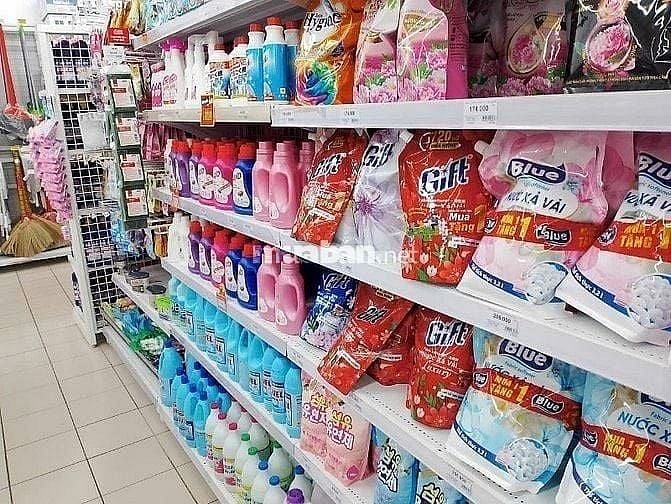 Cần Tuyển 3 LĐPT Nam/Nữ Phụ Bán Hàng, 1 Tạp Vụ, 1 Phụ Kho