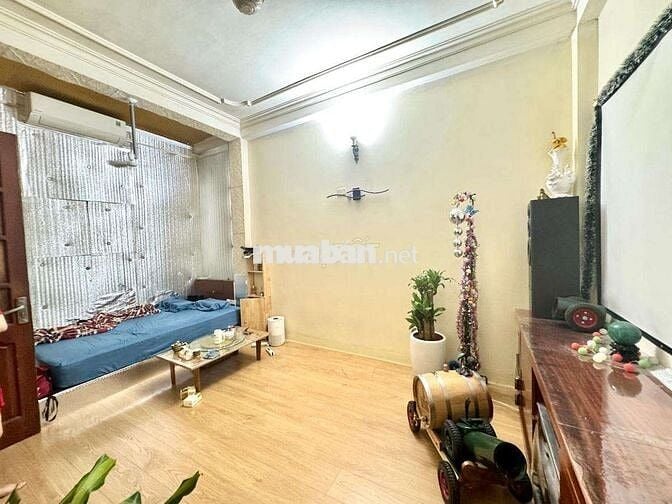 BÁN NHÀ MẶC THỊ BƯỞI-PHỐ VIP- HÀNG XÓM TIME. 30M-MT6M-4TẦNG-8TỶ(CÓ TL)