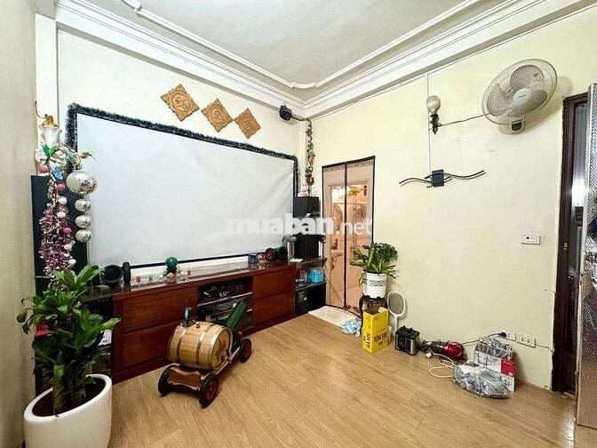 BÁN NHÀ MẶC THỊ BƯỞI-PHỐ VIP- HÀNG XÓM TIME. 30M-MT6M-4TẦNG-8TỶ(CÓ TL)