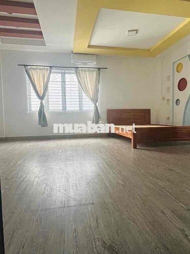 CHO THUÊ NHÀ MTKD ĐG SỐ 1 KHU TÊN LỬA GẦN NGÃ TƯ GIÁ 35tr