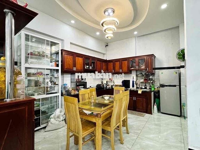 Phan Huy Ích – 99m² -- Ngang 7m – 5 Tầng BTCT – Đường Nhựa Xe Hơi