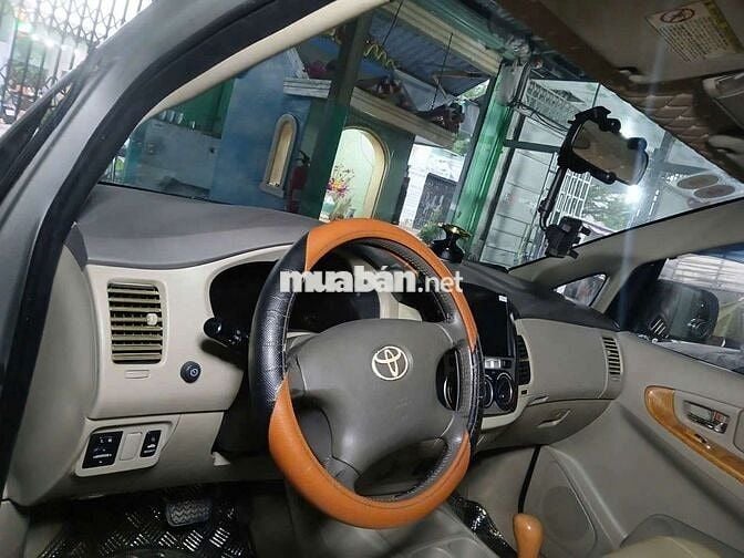Innova 2011 số tự động xe gia đình