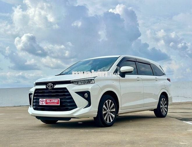 Toyota Avanza Premio 2023 CVT - 17000 km