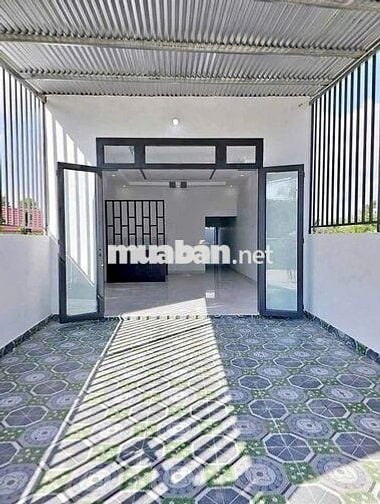 Cần vốn nên tôi muốn bán gấp căn nhà ở Huyện Hóc Môn GIÁ 900 triệu