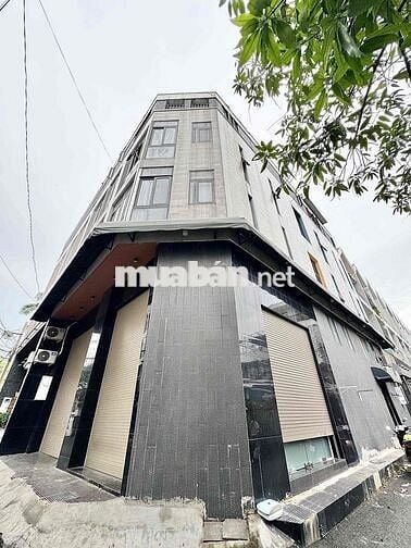 CHO THUÊ CĂN STUDIO BAN CÔNG GẦN ĐẠI HỌC NGUYỄN TẤT THÀNH