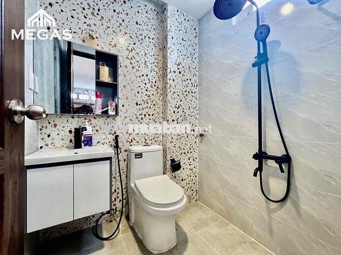 Căn hộ 2 Không gian ngủ, thuận tiện sang Văn Lang CS3, Công Nghiệp