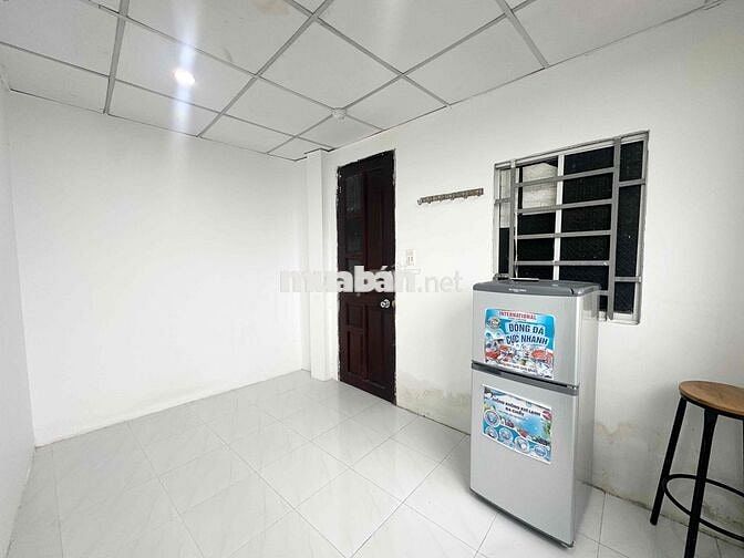 CHO THUÊ PHÒNG FULL NỘI THẤT TỦ LẠNH + MÁY LẠNH THANG MÁY CÓ SẴN