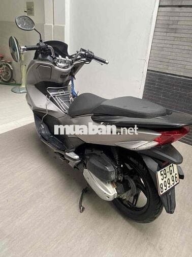 Xe nhà dùng từ lúc mua PCX chạy tốt máy êm