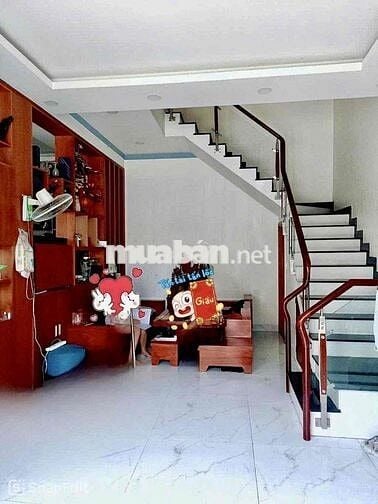 NHÀ ĐẸP NỞ HẬU LÔ GÓc 3 TẦNG- 4 PHÒNg NGỦ-3 WC