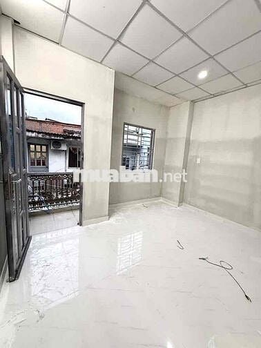 Nhà Đẹp 2 Tầng — Gần Bình Long Lê Văn Quới Đường 14a ( 4m x 9m) 36m2