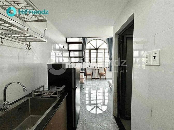 DUPLEX / STUDIO FULL NT MẶT TIỀN LÂM VĂN BỀN SÁT UFM