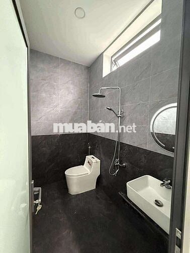 NHÀ MỚI XÂY MT NGUYỄN KHUYẾN, PHƯỜNG BUÔN MA THUỘT
