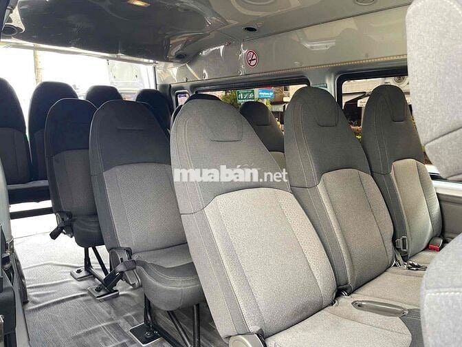 Ford Transit 2023 - 76000 km Siêu Cọp