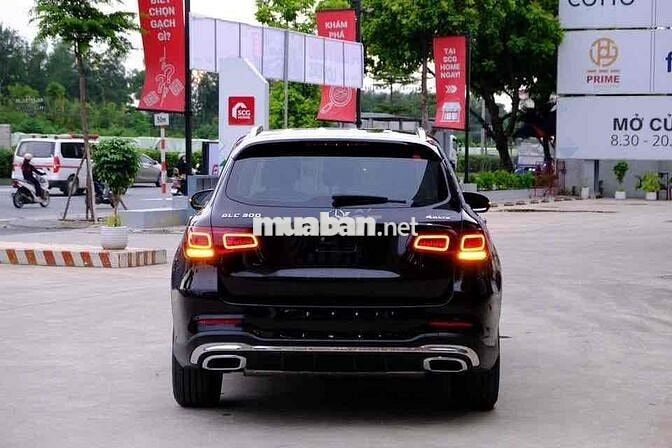 Mercedes Benz GLC Class 2022 - 32000 km