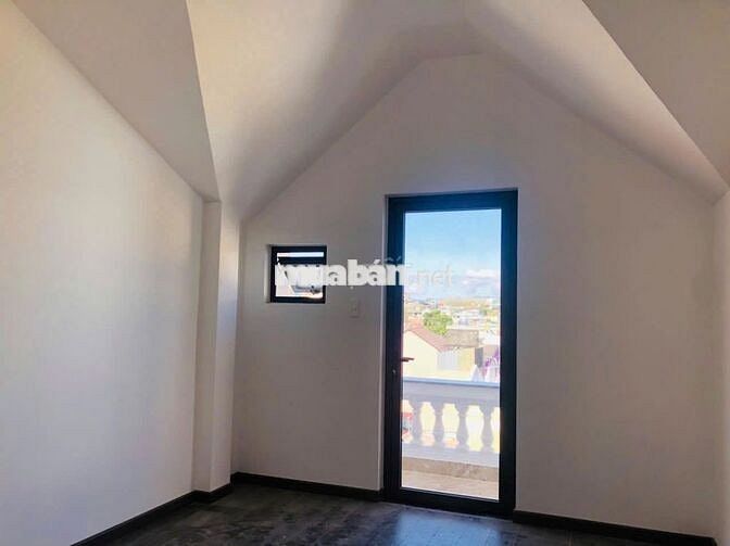 Nhà ĐàLat đẹp tiện nghi – hẻm xe máy <2m, Mai Hắc Đế, 60m², giá 4.2 tỷ
