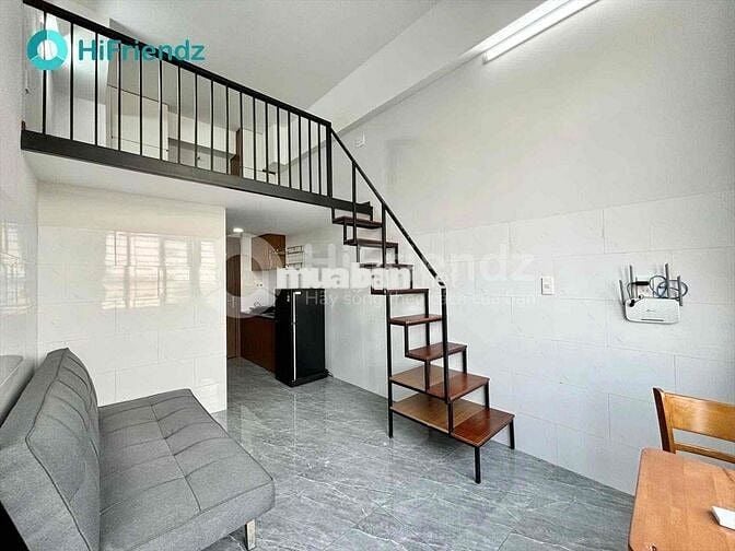 DUPLEX / STUDIO FULL NT MẶT TIỀN LÂM VĂN BỀN SÁT UFM