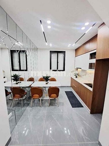 Kim giang - Hoàng mai vài bước chân ra oto, ngõ trước nhà 3m Dt 40m