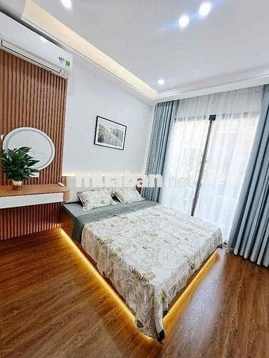 Kim giang - Hoàng mai vài bước chân ra oto, ngõ trước nhà 3m Dt 40m