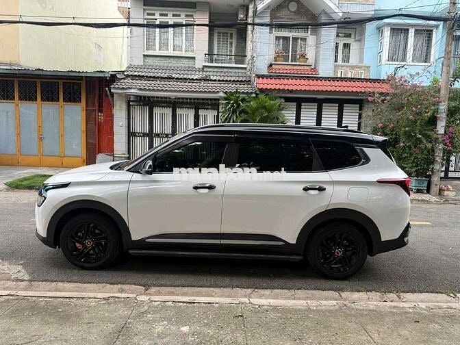 Kia Carens 2024 bản 1.5G Luxury - 35000 km