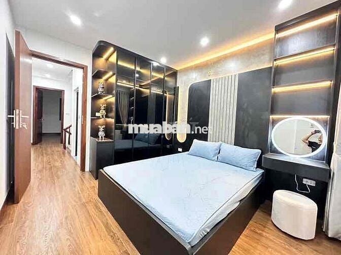 Kim Giang - Hoàng Mai vài bước ra oto tránh nhà mới đẹp 38m x 5 tầng