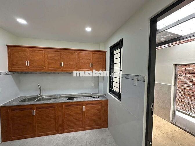 NHÀ MỚI 100% 2PN 2WC 2 MÁY LẠNH 1 HỆ TỦ BẾP GIA ĐÌNH GẦN NTTU VLU IUH
