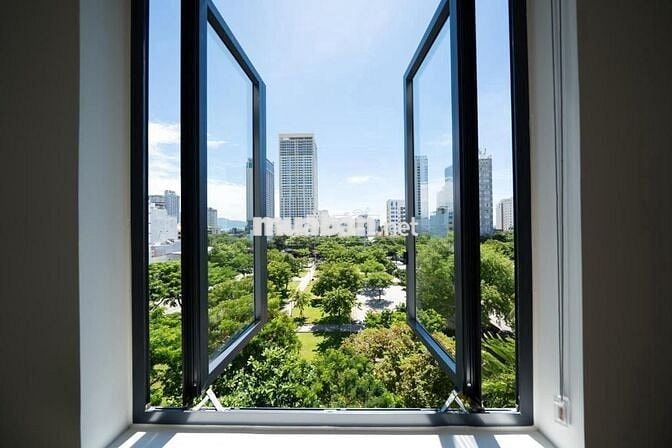 BÁN TÒA CĂN HỘ FULL NỘI THẤT MẶT TIỀN VIEW CÔNG VIÊN HỒ NGHINH CỰC ĐẸP