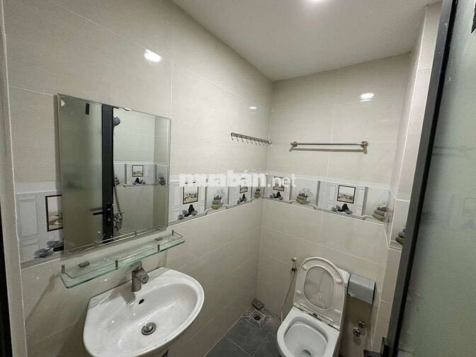 NHÀ MỚI 100% 2PN 2WC 2 MÁY LẠNH 1 HỆ TỦ BẾP GIA ĐÌNH GẦN NTTU VLU IUH