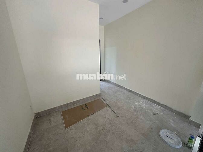 NHÀ MỚI 100% 2PN 2WC 2 MÁY LẠNH 1 HỆ TỦ BẾP GIA ĐÌNH GẦN NTTU VLU IUH