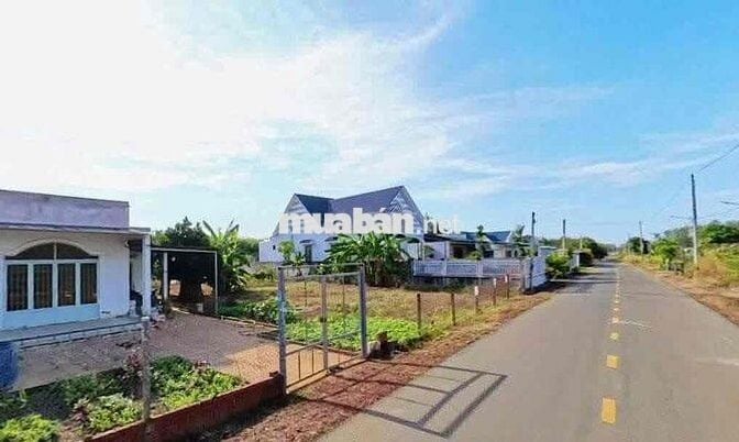 Cần bán gấp lô đất nền đẹp - vuông vức