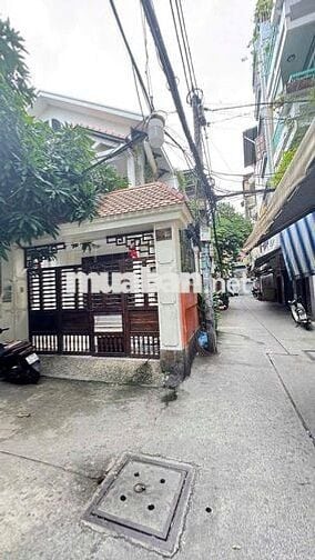 Nguyên căn 15x19m sân vườn đường Nguyễn Tri Phương hẻm lớn thông tứ  p