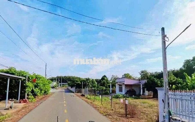 Cần bán gấp lô đất nền đẹp - vuông vức