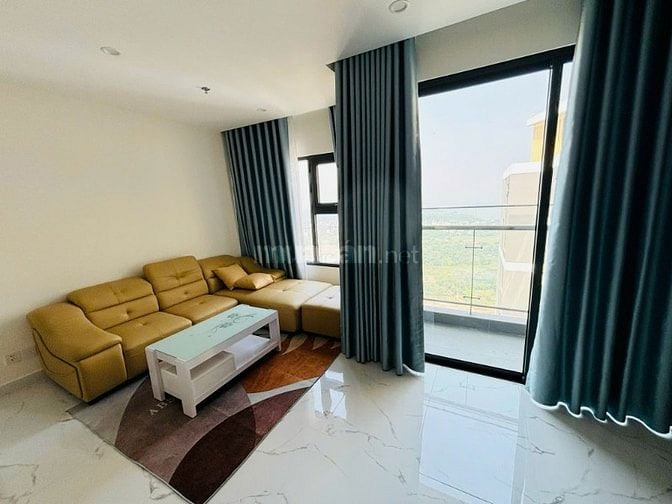BÁN CĂN GÓC TẦNG TRÊN CÙNG VINHOME QUẬN 9