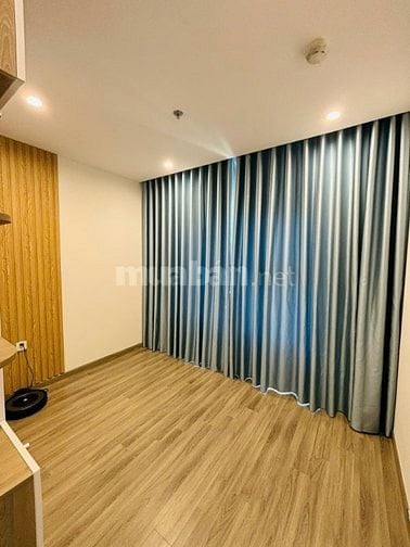 BÁN CĂN GÓC TẦNG TRÊN CÙNG VINHOME QUẬN 9