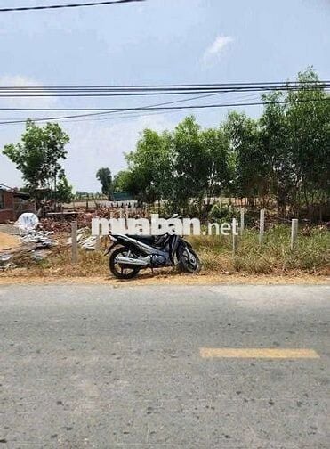 ĐẤT MẶT TIỀN  THỔ CƯ 100% 5M5X28M ĐƯỜNG 19/5 XÃ TÂN LÂN. HUYỆNCẦN ĐƯỚC