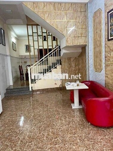 DT: 4x16m ,Nhà 3 Tầng Mới Đẹp ,Đầy Đủ Nội Thất.