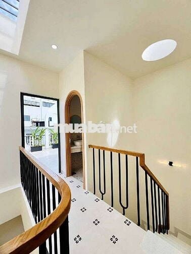LÔ GÓC THOÁNG MÁT (CN đủ 48m²) 
 Giá: 5.05 tỷ 3 tầng BTCT mới,3PN 3wc