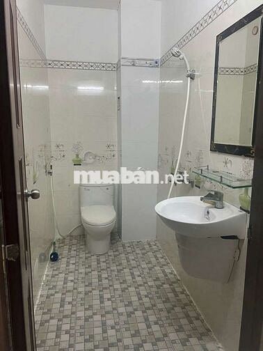 👉Cho thuê nhà 1trệt 1lửng 1lầu 3pn 3wc 1bếp DT 4x16 Nhà đẹp