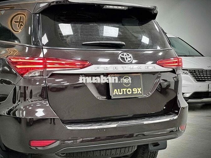 Toyota Fortuner 2019 2.4G 4x2 MT - 20.000 km