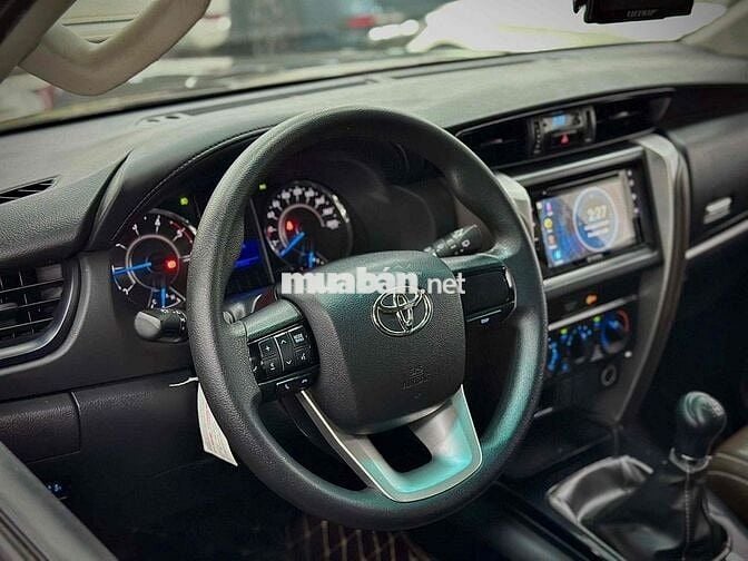 Toyota Fortuner 2019 2.4G 4x2 MT - 20.000 km