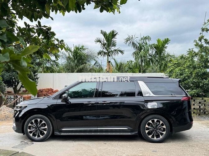 Kia Carnival 2023 Signature 3.5G - 21000 km