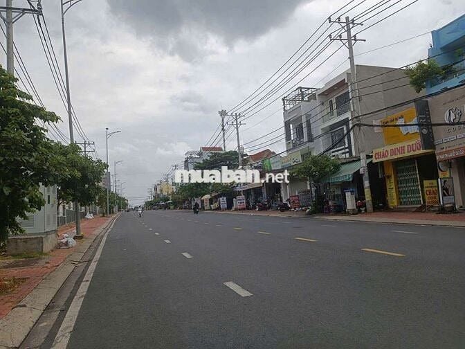 Cực hiếm, nhà mặt tiền 143m2 đất ngang khủng 8.25m phân dc 2 lô
