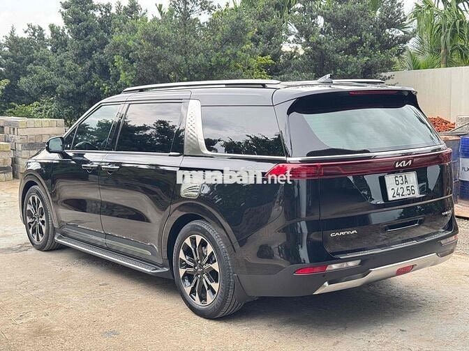 Kia Carnival 2023 Signature 3.5G - 21000 km