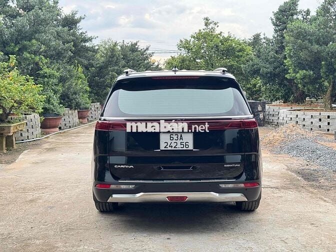 Kia Carnival 2023 Signature 3.5G - 21000 km