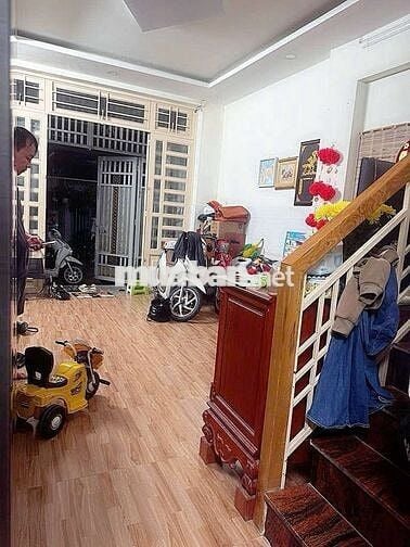 BÌNH TÂN GIÁP TÂN PHÚ, DT 40M2 NHÀ 3 TẦNG, HXH ,4M*10M , HƠN 4 TỎI