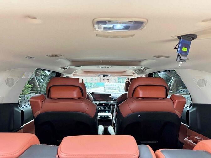 Kia Carnival 2023 Signature 3.5G - 21000 km