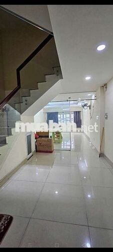 Nhà:4,2x21,5lầu,6PN hẻm 6,5m, nguyễn văn linh,Tân thuận tây,Q7