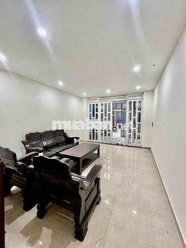 Nhà Sạch Sẻ DT 120m2 1Trệt 1Lầu 3Pn 2Wc Sân Xe Máy Hẻm Ôtô Tải